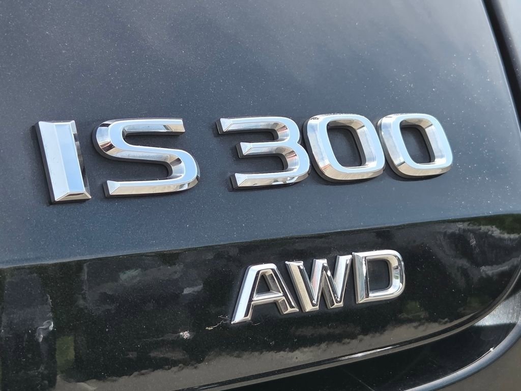 Used 2021 Lexus IS 300 AWD w/ Comfort Package image 9
