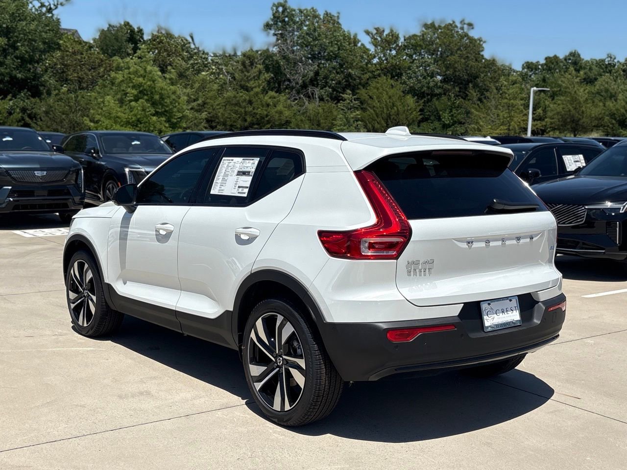 New 2026 Volvo XC40 B4 Plus w/ Protection Package Premier image 5