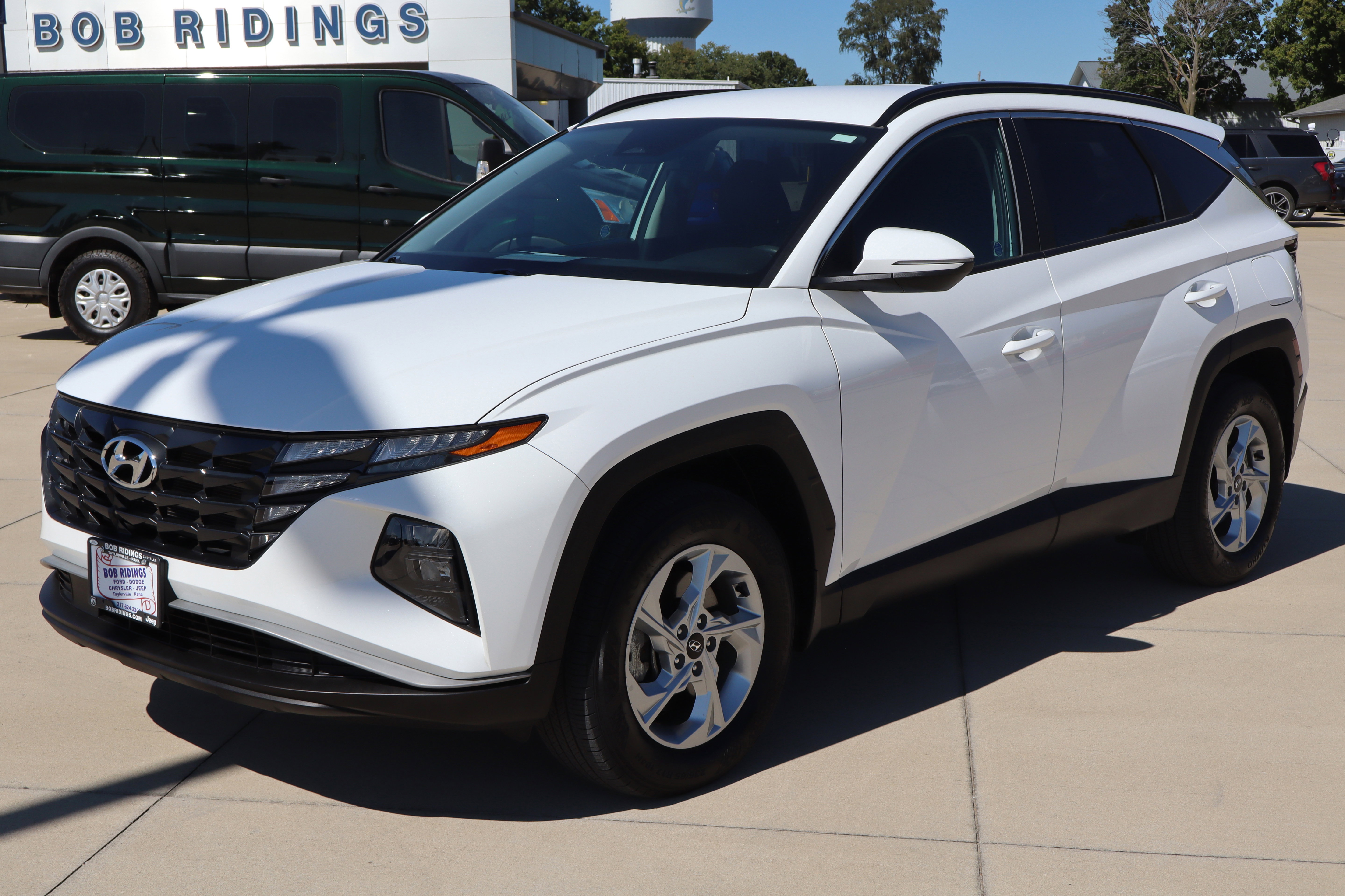 Used 2023 Hyundai Tucson SEL w/ Winter Package image 2