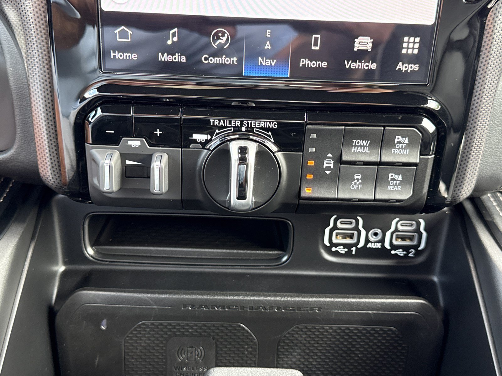 Used 2024 RAM 1500 Limited AWD/4WD image 32