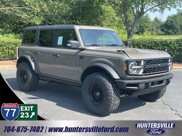 New 2025 Ford Bronco Badlands image 1