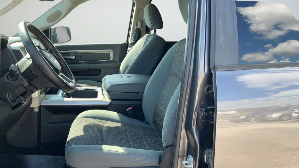 Used 2018 RAM 1500 Lone Star AWD/4WD image 17