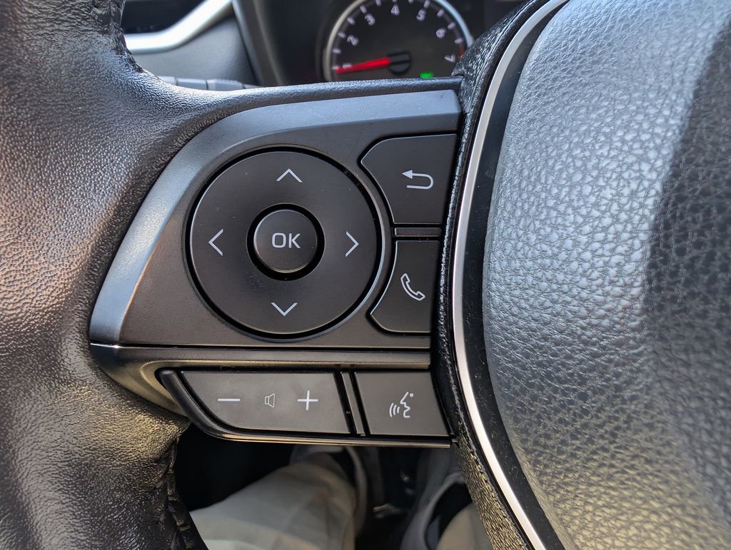 Used 2021 Toyota RAV4 XLE w/ Convenience Package AWD/4WD image 25