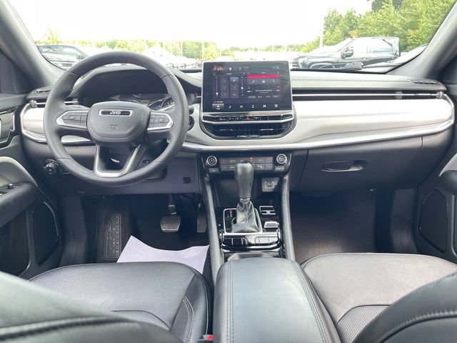 Used 2023 Jeep Compass Limited AWD/4WD image 19