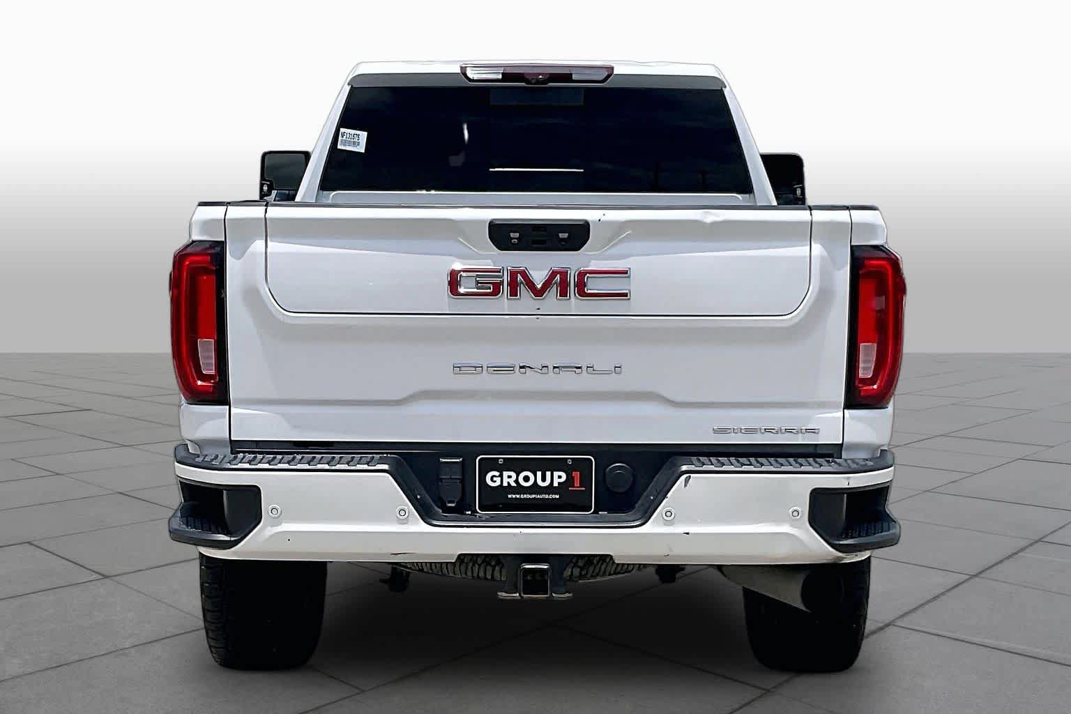 Used 2022 GMC Sierra 2500 Denali w/ Technology Package AWD/4WD image 4