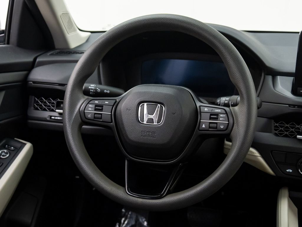 Used 2023 Honda Accord EX image 13