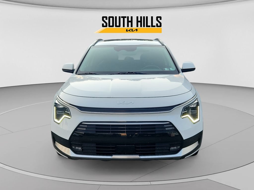 Certified 2024 Kia Niro SX Touring FWD image 7