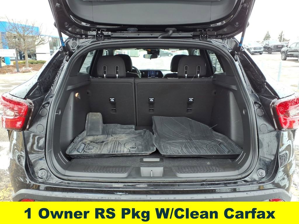 Used 2024 Chevrolet Trax RS image 8