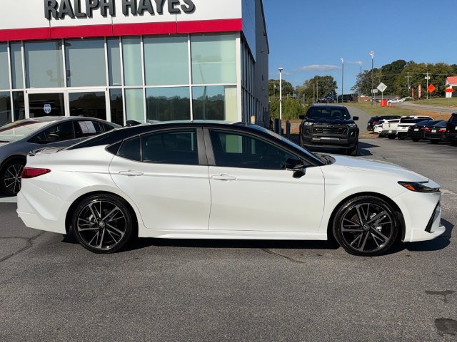 Used 2025 Toyota Camry XSE FWD image 2
