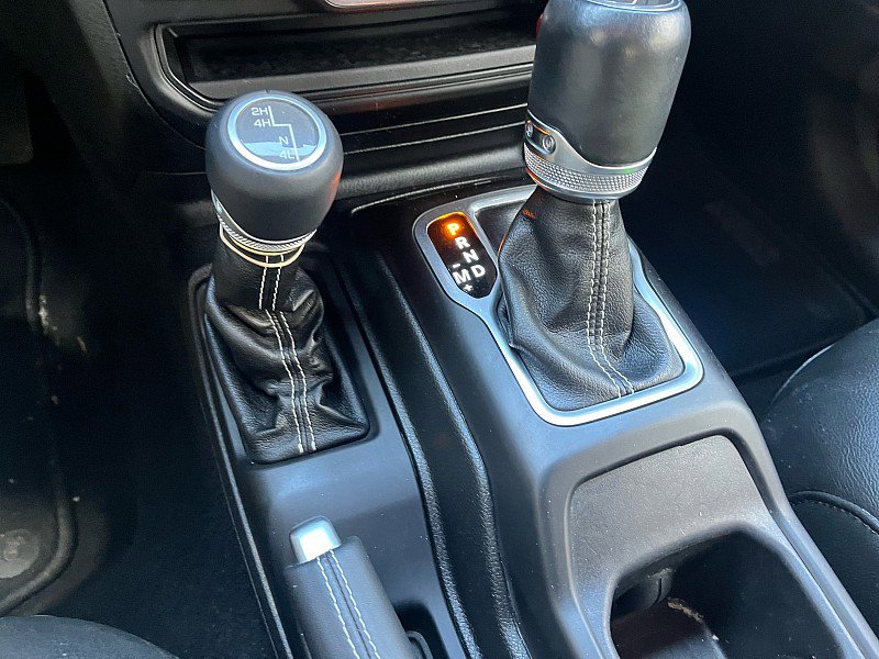 Used 2018 Jeep Wrangler Unlimited Sahara w/ Dual Top Group image 23