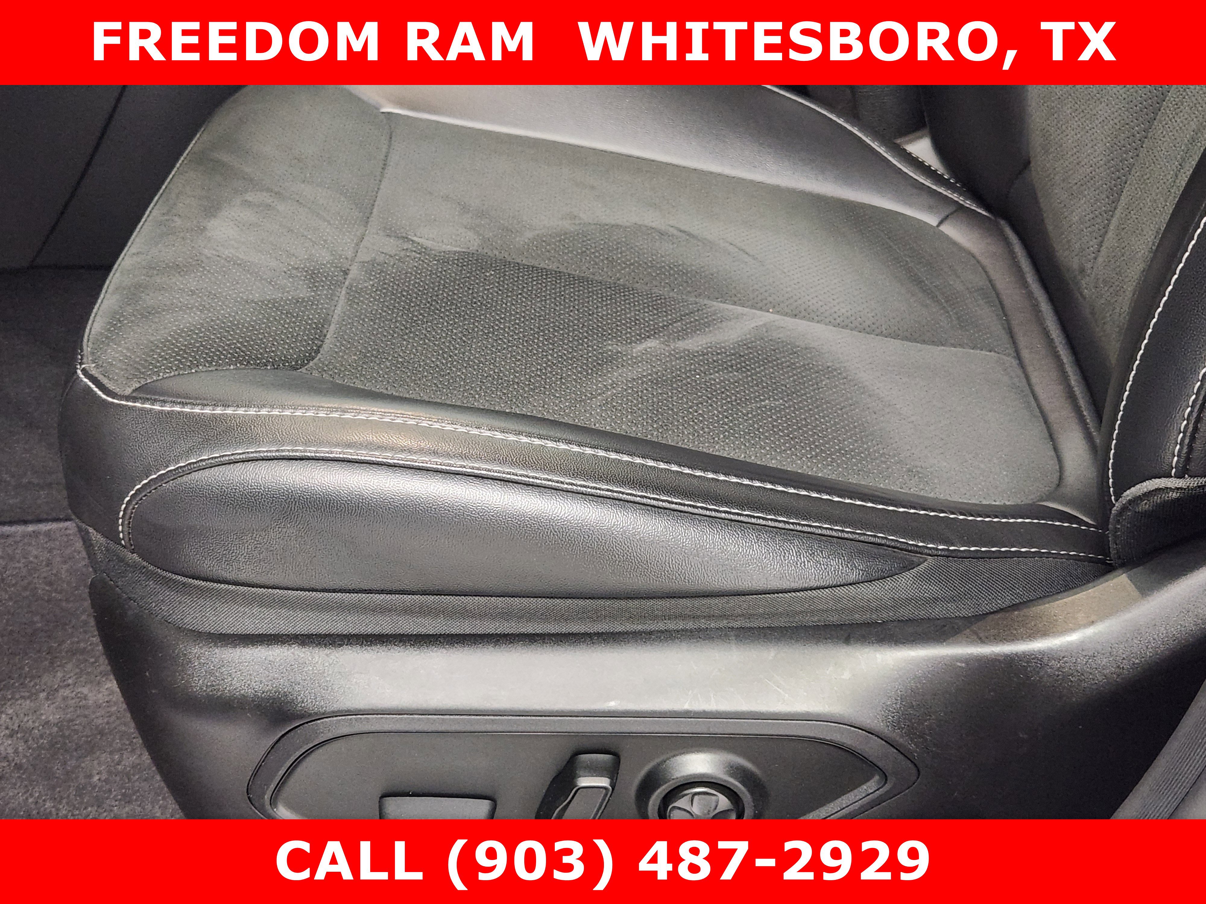 Used 2025 Jeep Grand Cherokee Altitude AWD/4WD image 19
