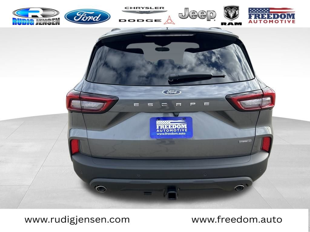New 2026 Ford Escape ST-Line Select w/ Tech Pack #2 image 8