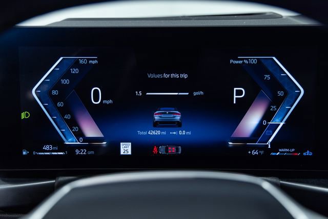 Used 2025 BMW 430i Convertible image 2