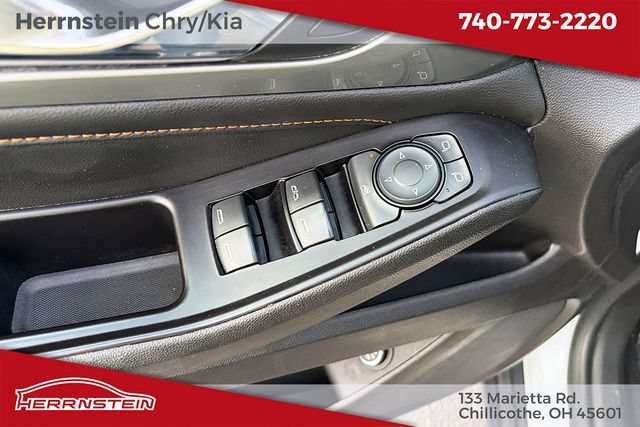 Used 2019 Chevrolet Traverse LT FWD image 14