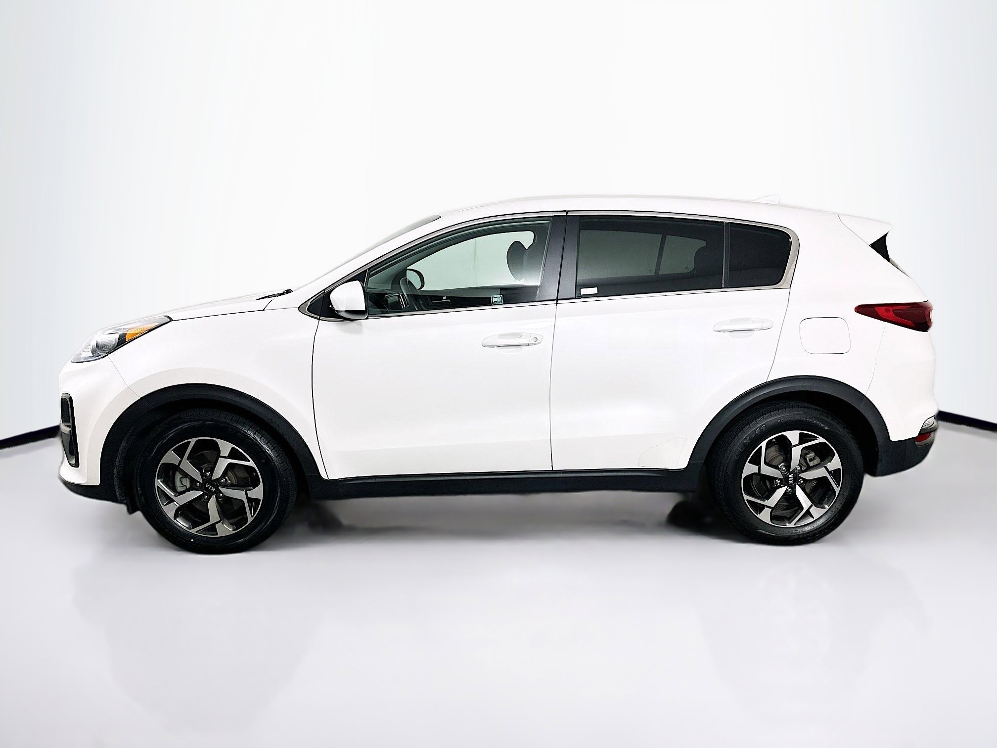 Used 2021 Kia Sportage LX FWD image 4