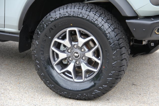 Used 2024 Ford Bronco Badlands AWD/4WD image 13