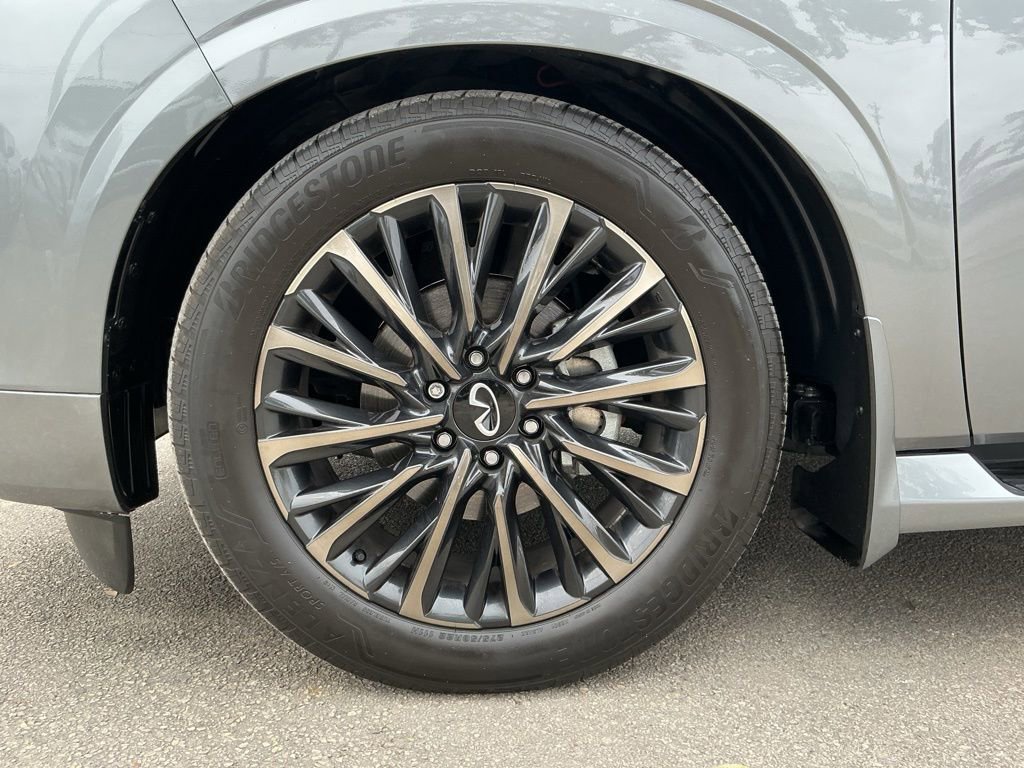 Certified 2026 INFINITI QX80 Autograph image 9