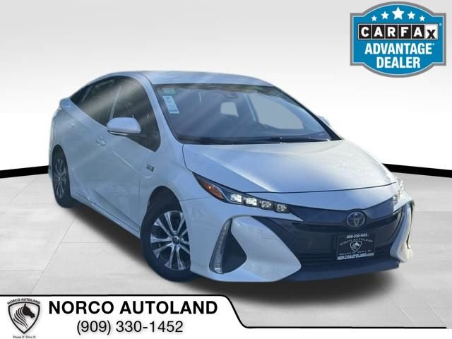Used 2020 Toyota Prius Prime LE image 1