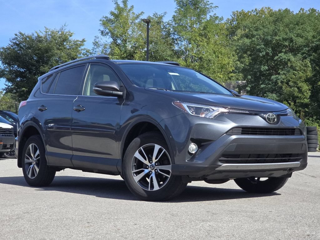 Used 2018 Toyota RAV4 XLE FWD image 1