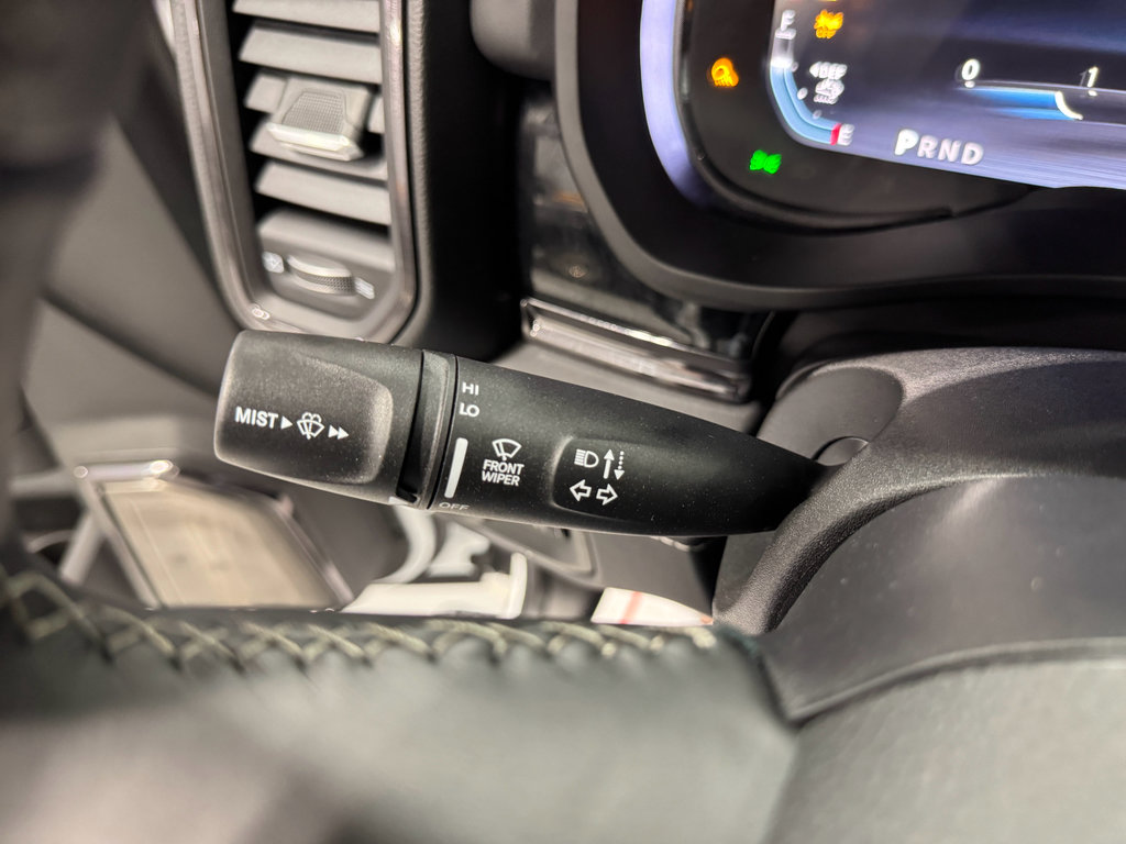 New 2025 RAM 3500 Limited image 33