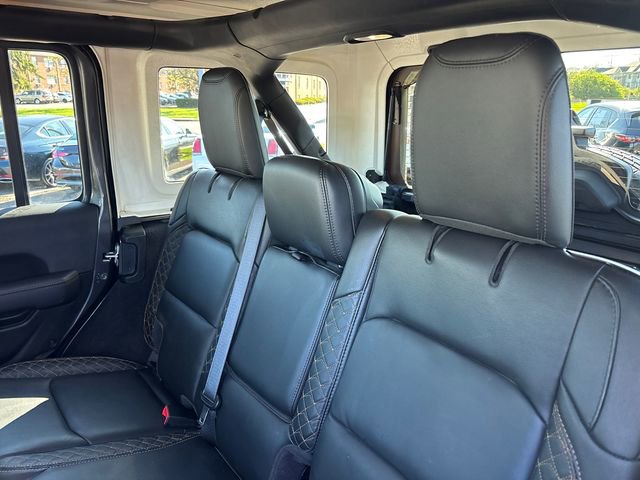 Used 2021 Jeep Wrangler Unlimited Sahara image 8