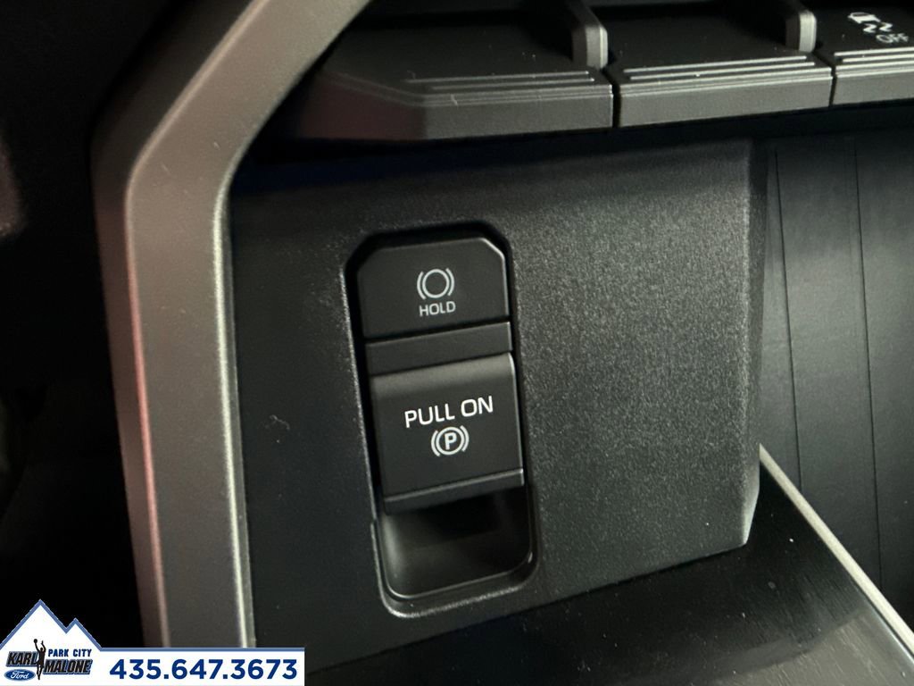 Used 2023 Toyota Tundra SR5 w/ SR5 Convenience Package AWD/4WD image 14