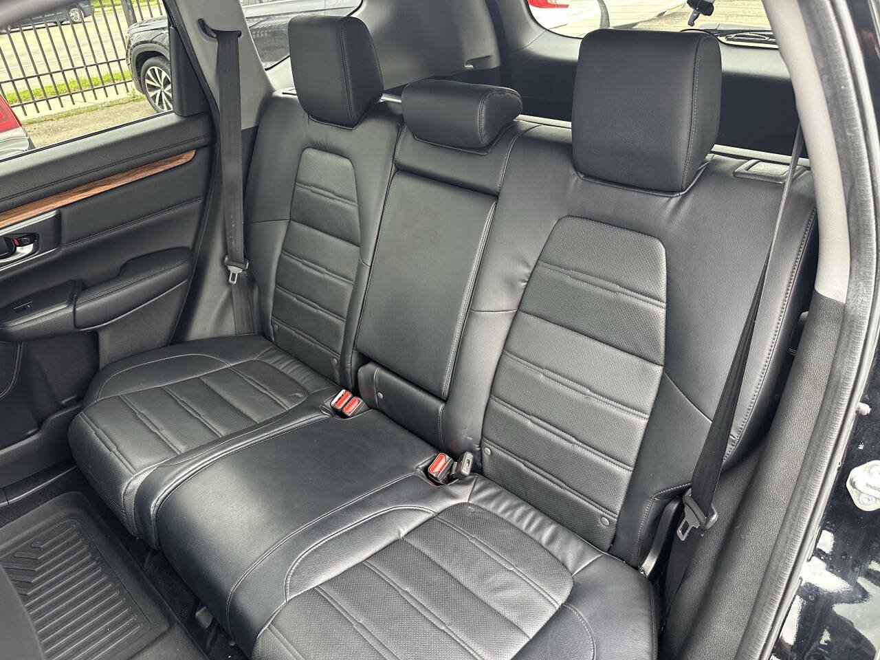 Used 2018 Honda CR-V Touring image 37