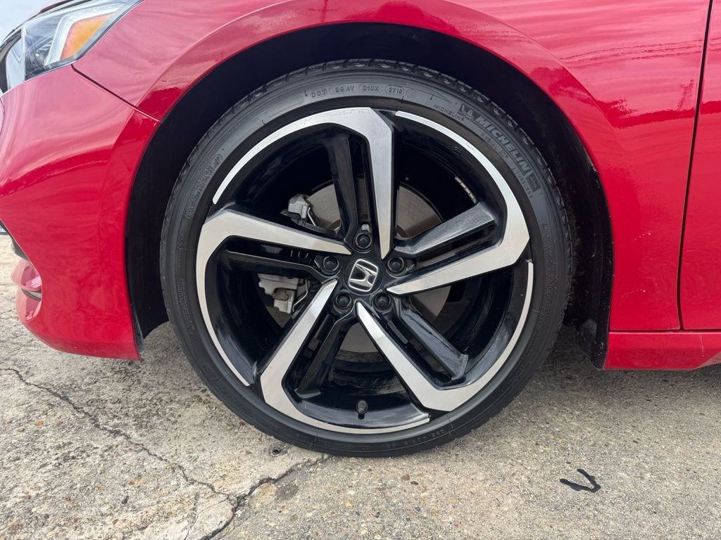 Used 2019 Honda Accord Sport image 11