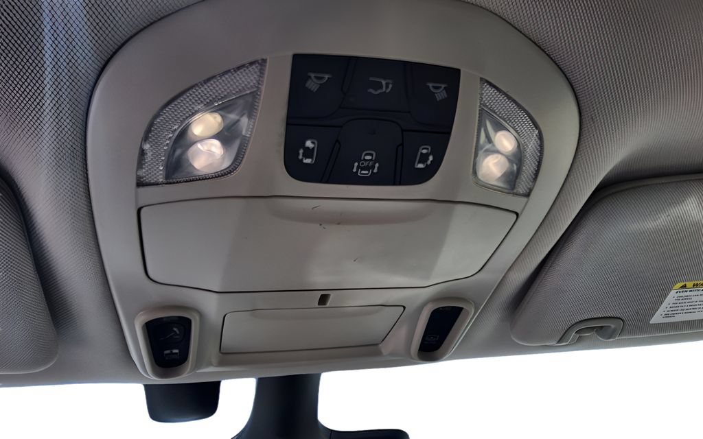 Used 2021 Chrysler Pacifica Limited w/ Premium & Safety Sphere Group AWD/4WD image 10