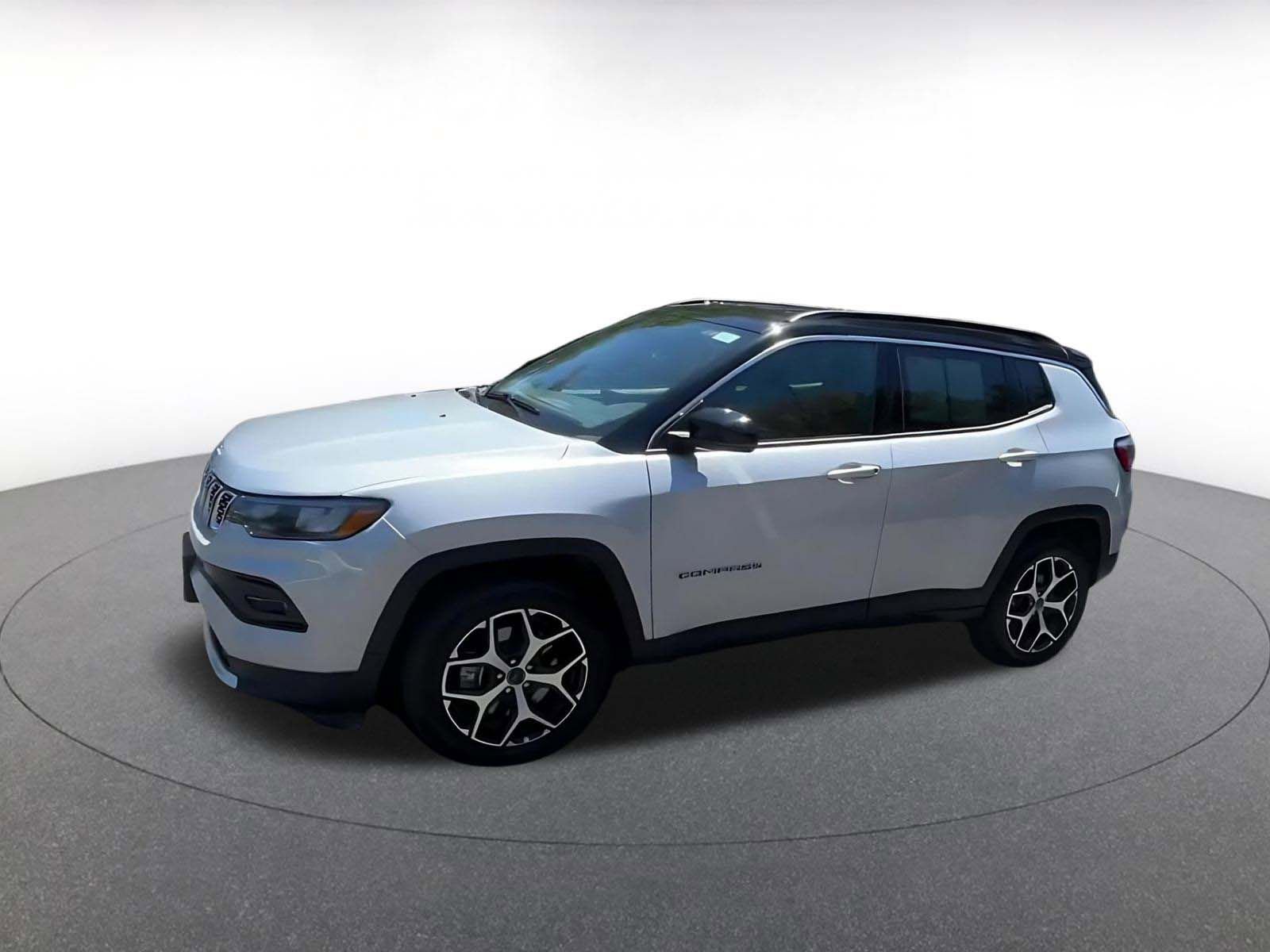 Used 2025 Jeep Compass Limited AWD/4WD image 9