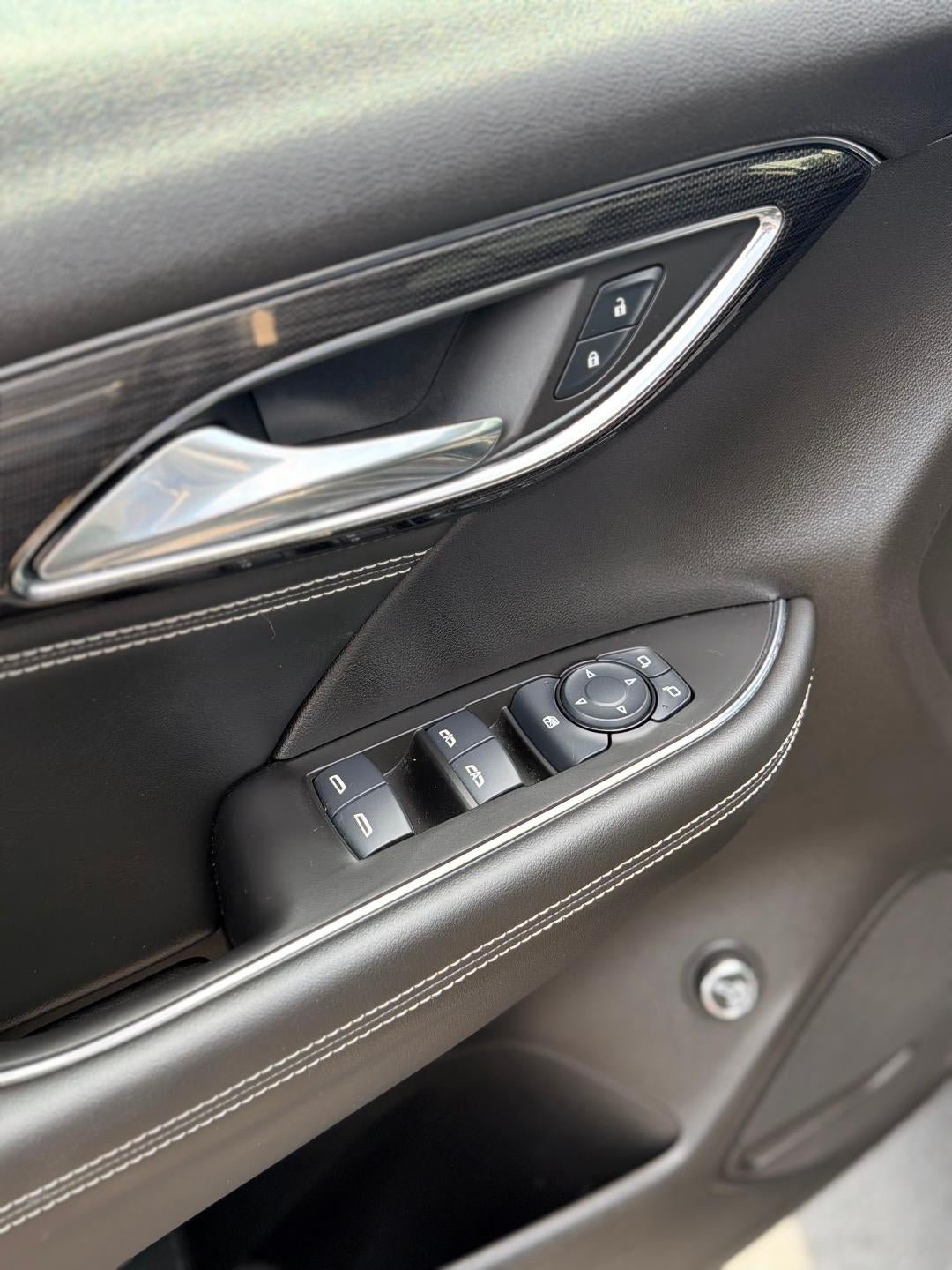 Used 2022 Buick Envision Preferred FWD image 13
