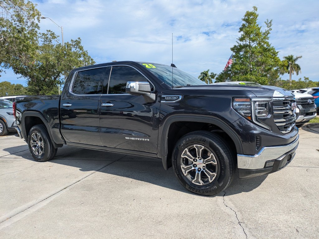 Used 2025 GMC Sierra 1500 SLT AWD/4WD image 2