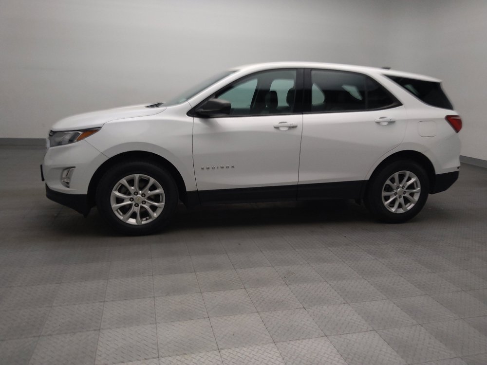Used 2018 Chevrolet Equinox LS image 2