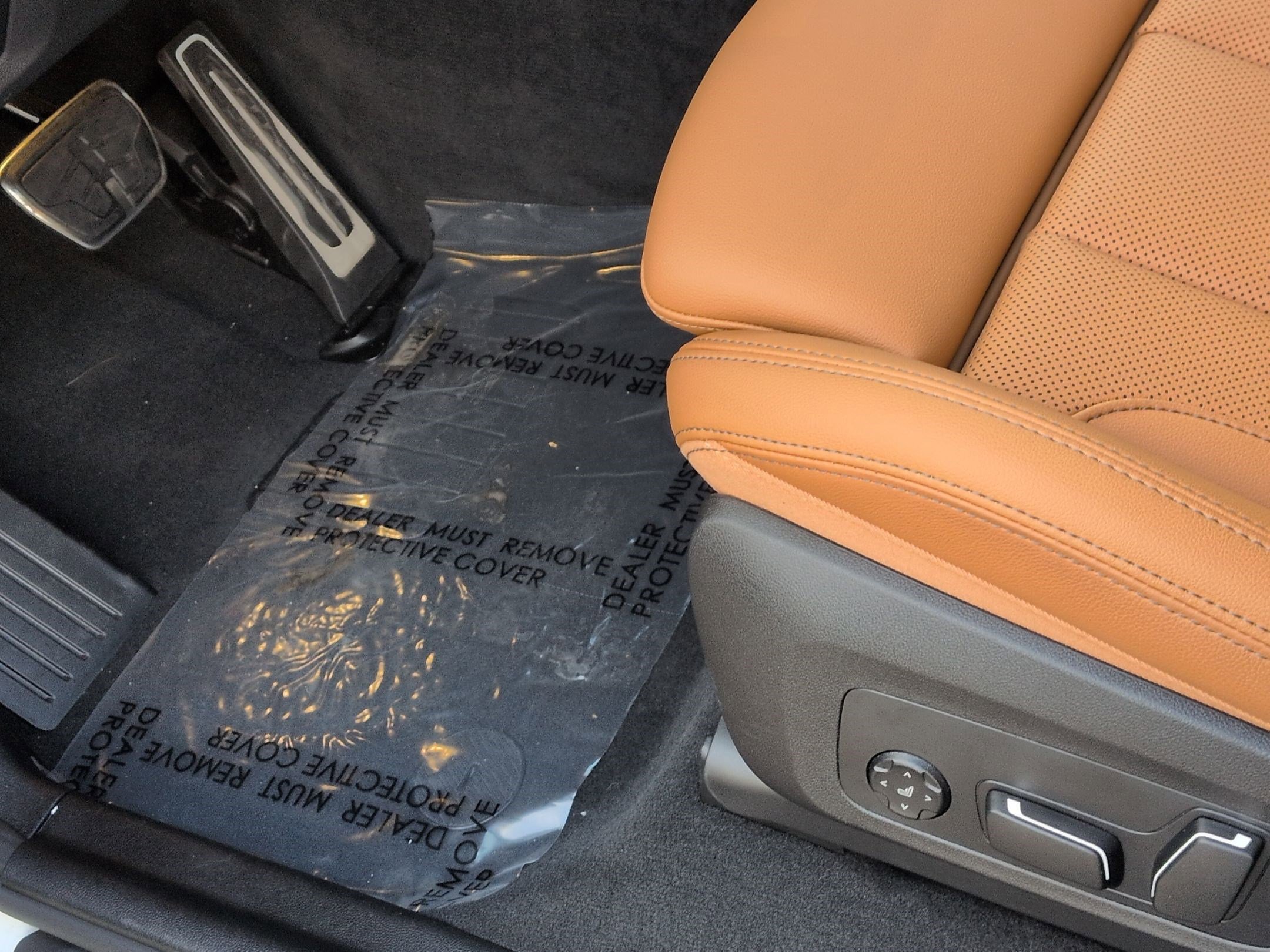 Used 2025 BMW X4 xDrive30i w/ Premium Package image 17