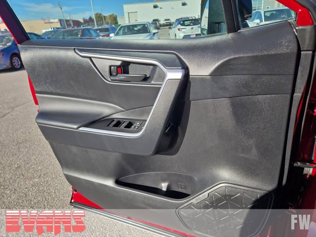 Used 2025 Toyota RAV4 LE image 17