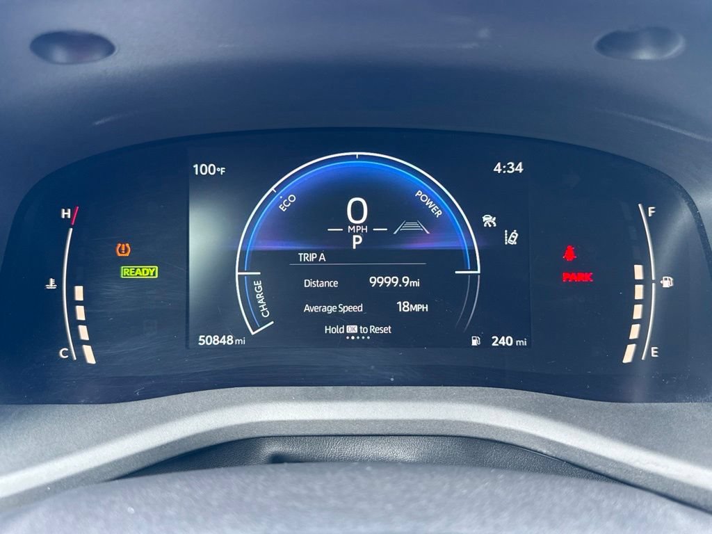 Used 2025 Toyota Camry LE FWD image 21