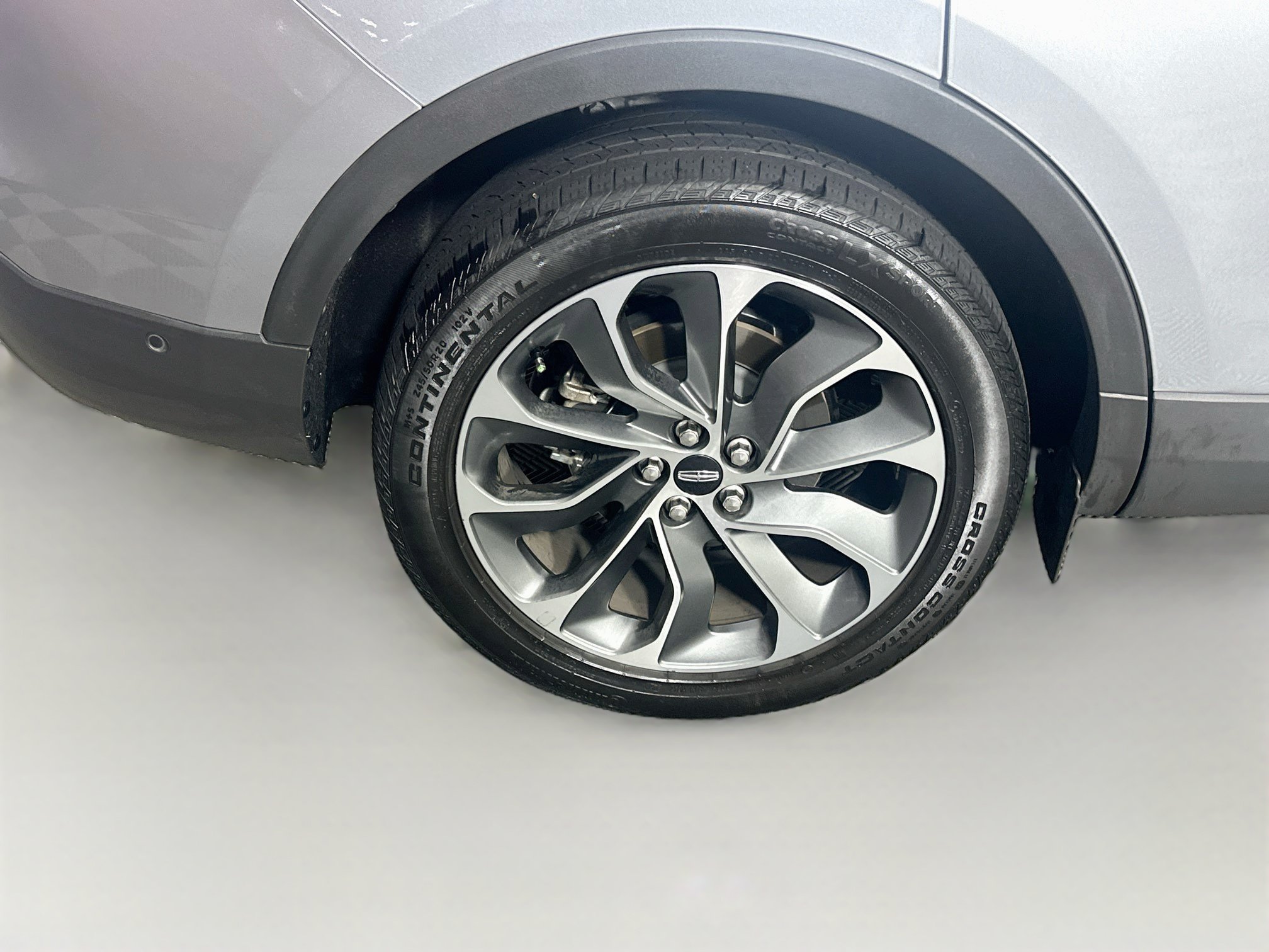 Used 2022 Lincoln Nautilus Reserve w/ Equipment Group 201A FWD image 11
