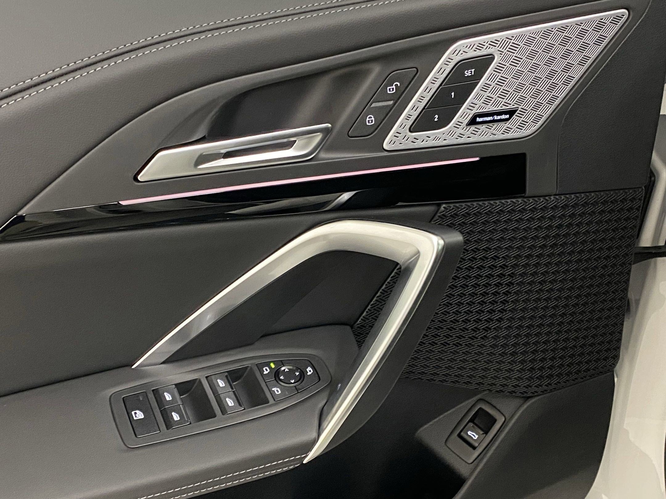 Used 2025 BMW X1 xDrive28i w/ Premium Package image 23