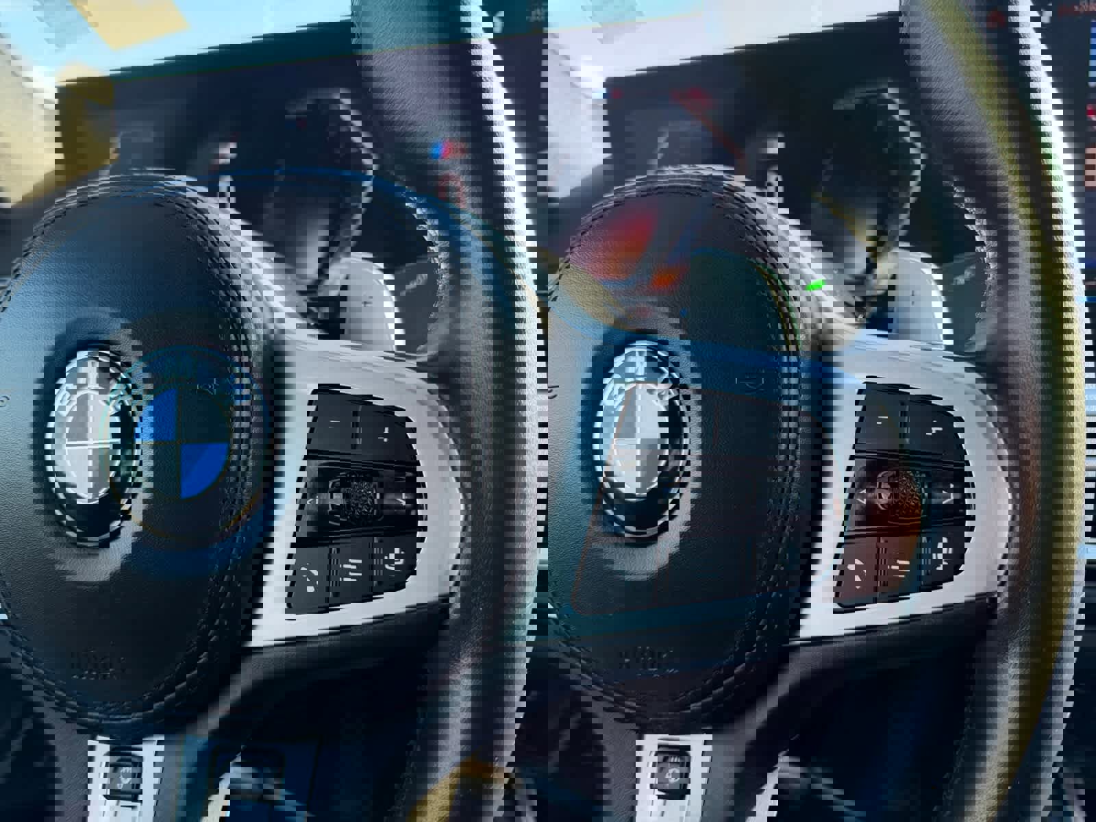 Used 2023 BMW 330i xDrive Sedan w/ M Sport Package image 28