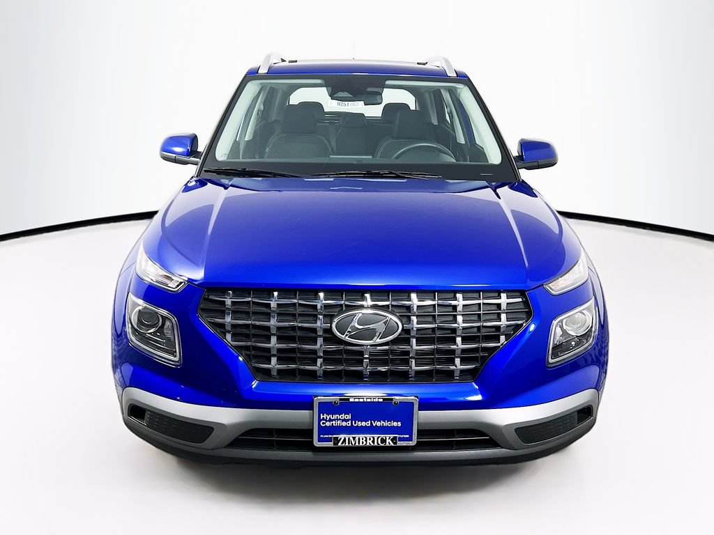 Certified 2025 Hyundai Venue SEL FWD image 2