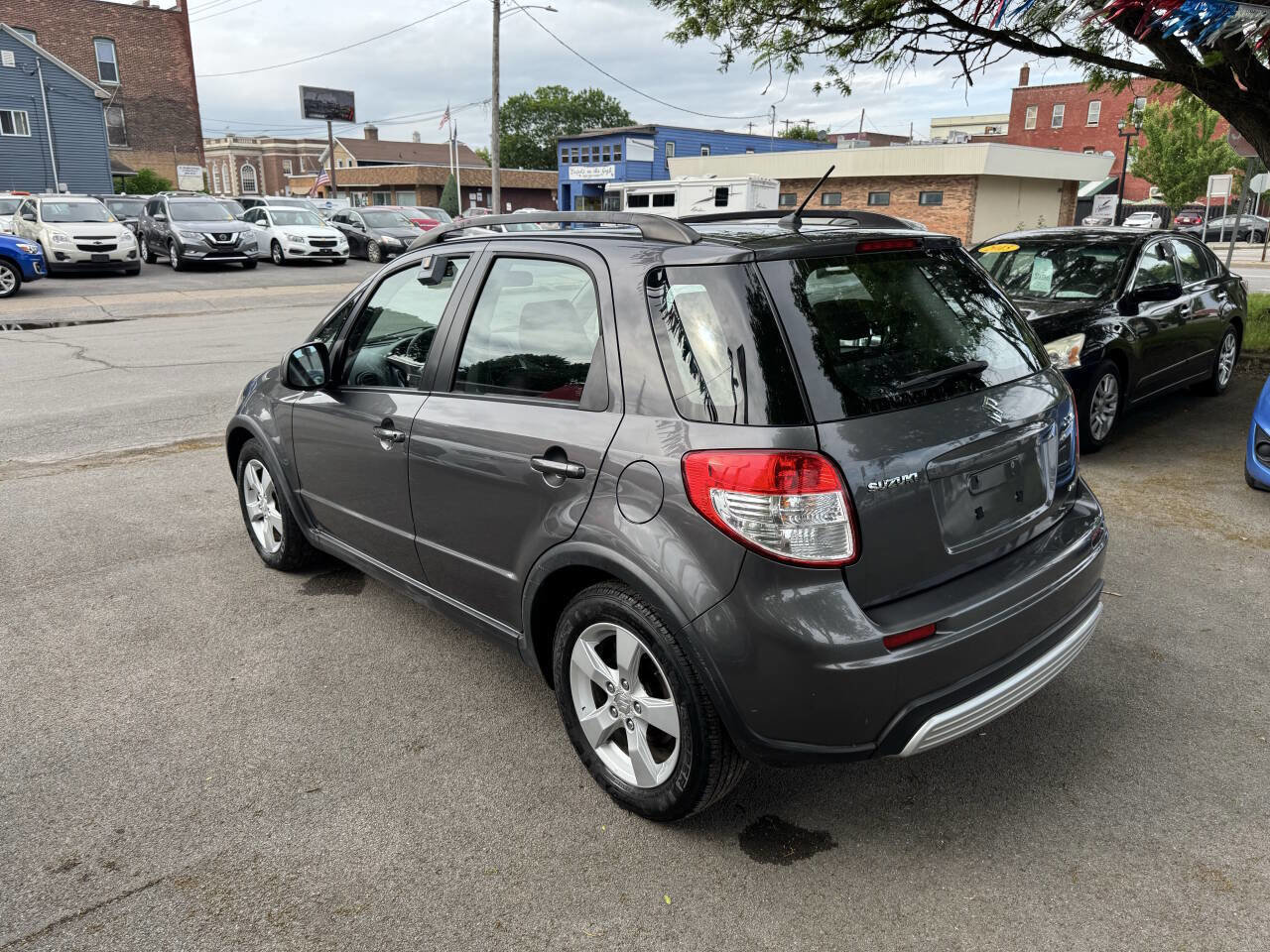 Used 2012 Suzuki SX4 AWD Hatchback image 5