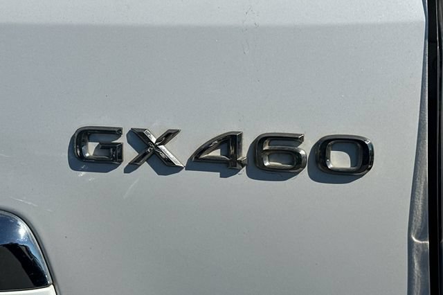 Used 2017 Lexus GX 460 w/ Navigation Package AWD/4WD image 32