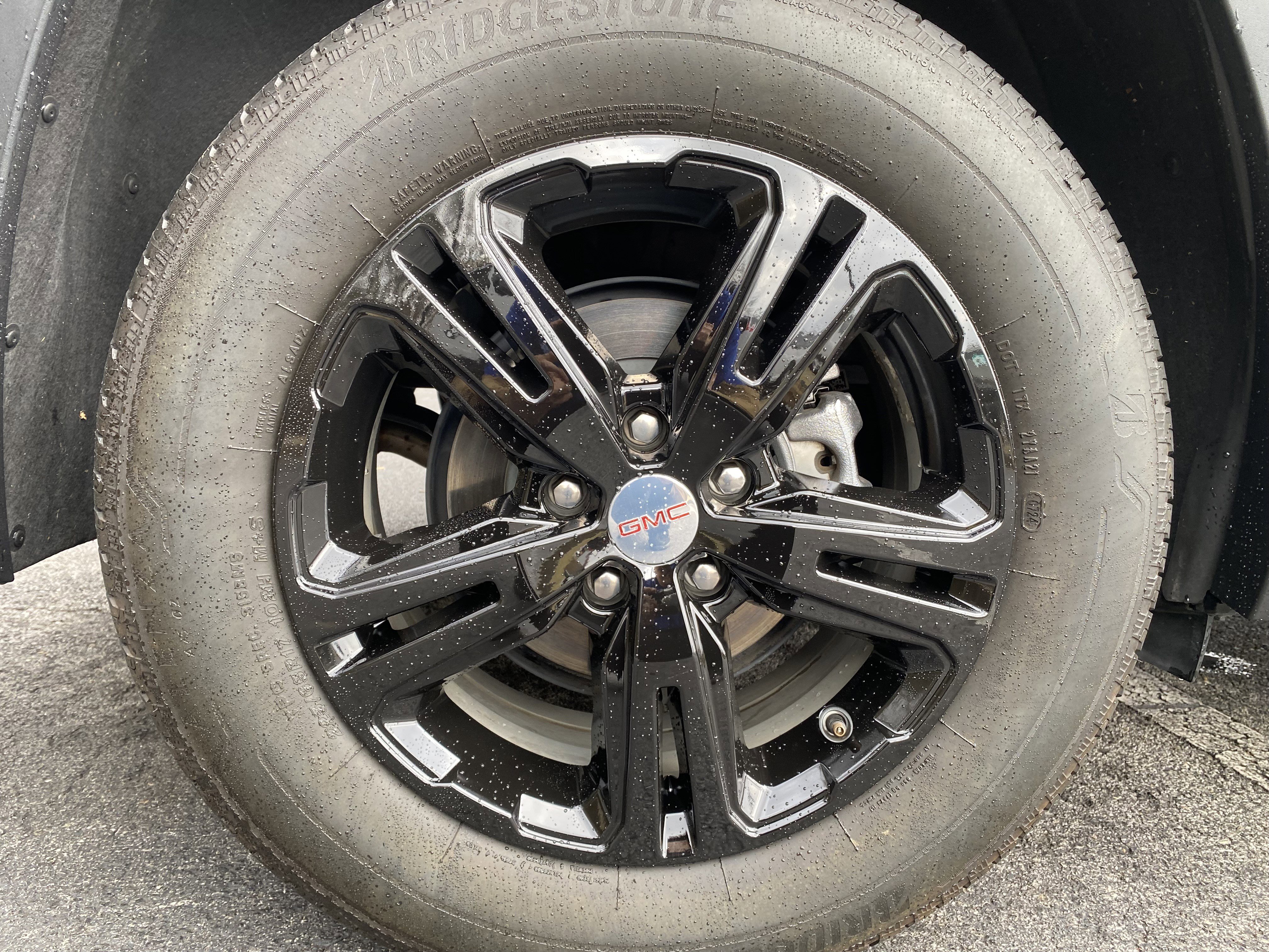 Used 2024 GMC Terrain SLE image 39