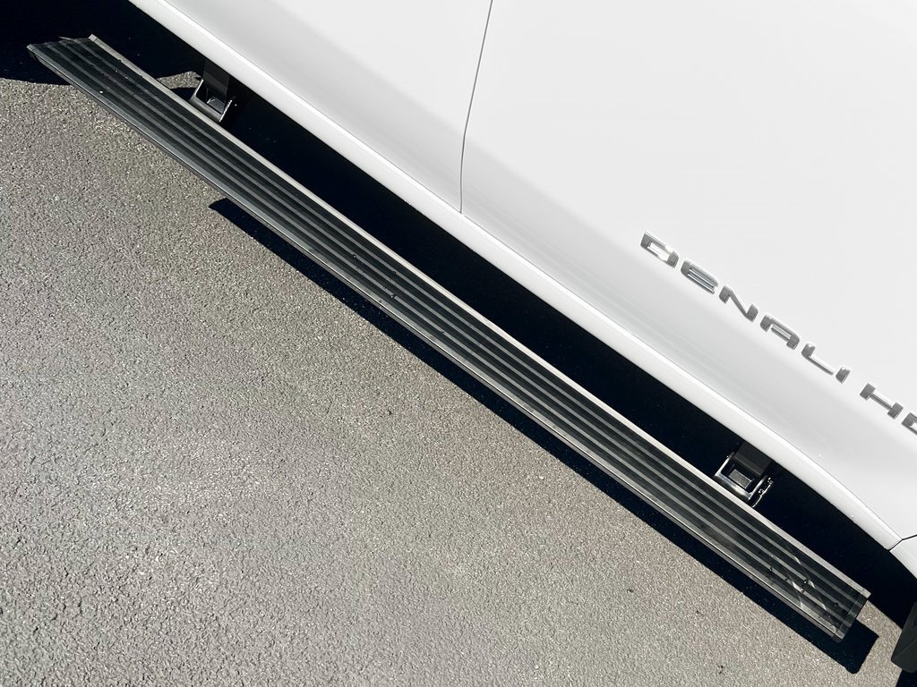 Used 2025 GMC Sierra 3500 Denali Ultimate image 21