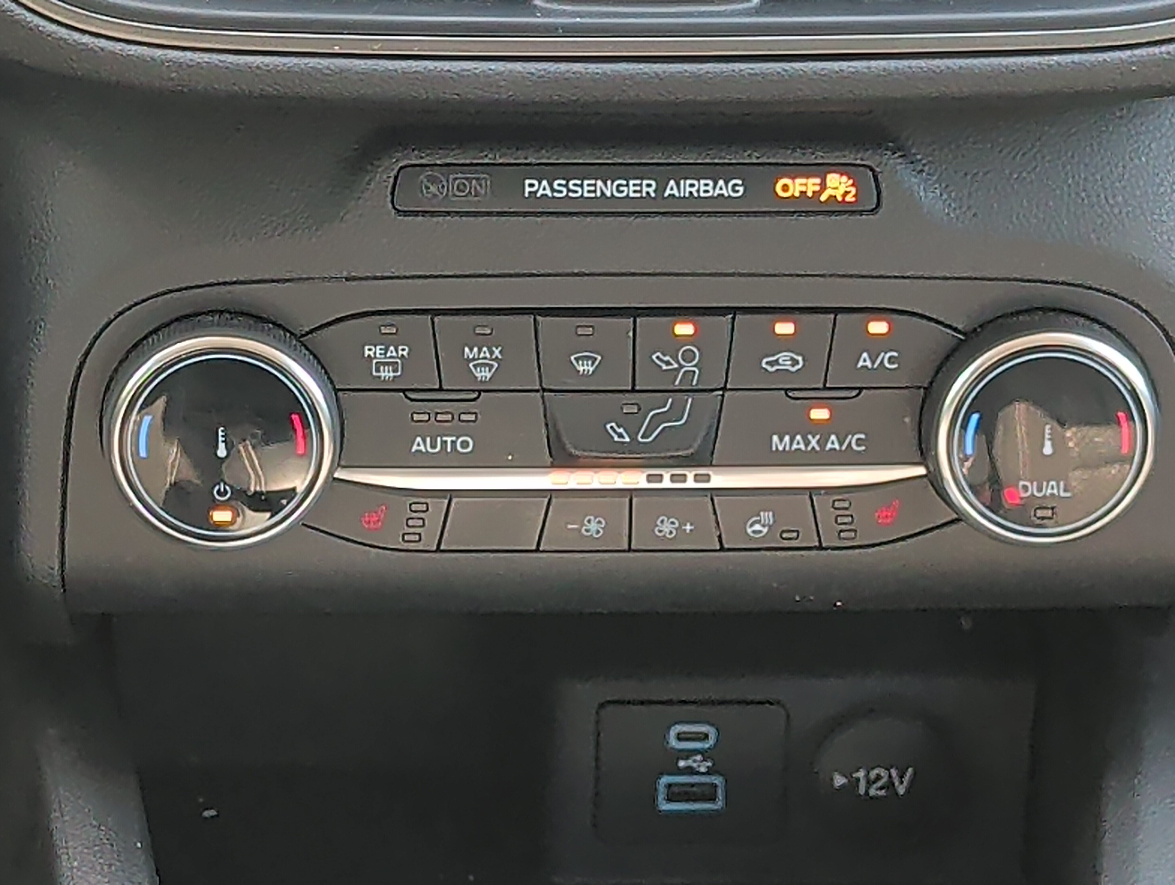 Certified 2023 Ford Escape Active AWD/4WD image 25