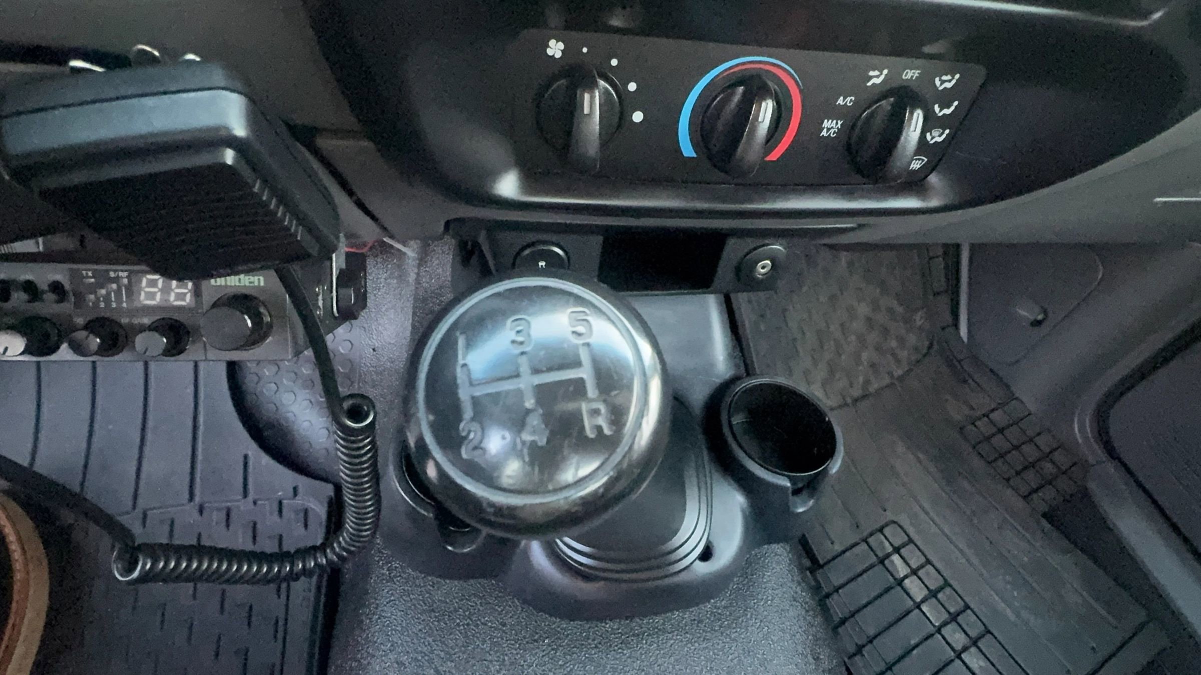 Used 2010 Ford Ranger XLT image 9