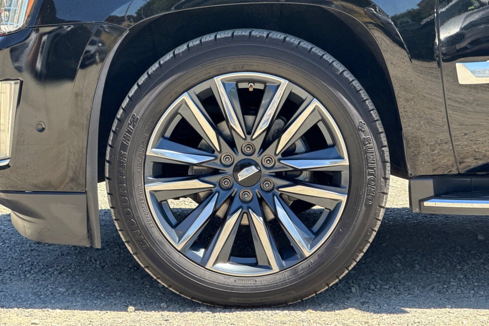Used 2017 Cadillac Escalade ESV Luxury RWD image 28