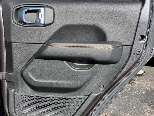 Used 2023 Jeep Gladiator Mojave w/ Cold Weather Group image 19