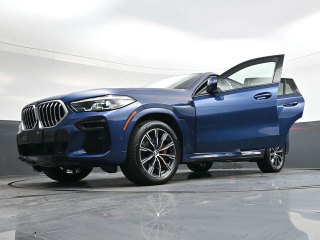 Used 2022 BMW X6 xDrive40i w/ M Sport Package image 44