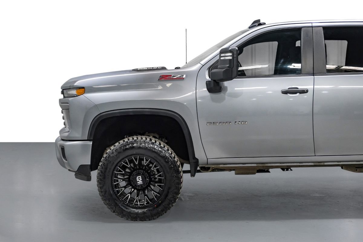 Used 2024 Chevrolet Silverado 2500 Custom w/ Custom Value Package AWD/4WD image 11